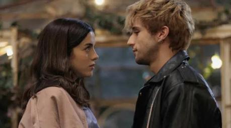 “Boulevard”: La música merece la pena