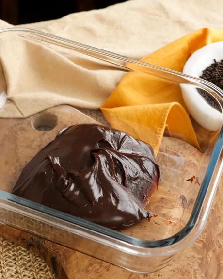 colocar la mezcla en un recipiente