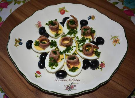 Huevos con anchoas