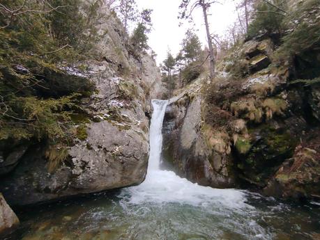 Ruta por la Riera de Carboner en Setcases: Cossi d’en Batlló, cascadas y bosque nevado