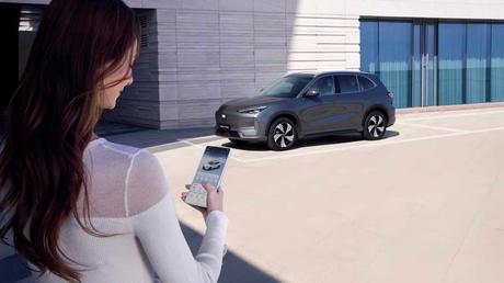 Geely lanza en Chile su aplicación de conectividad remota