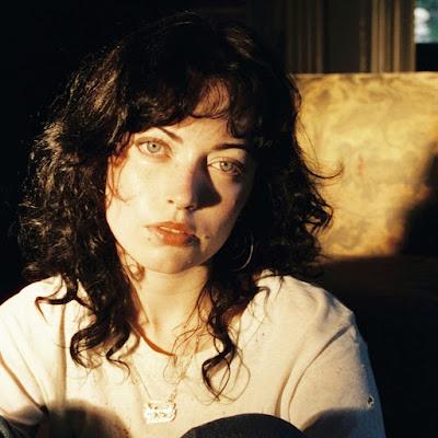 Violet Grohl - Bug in the cake (2026)