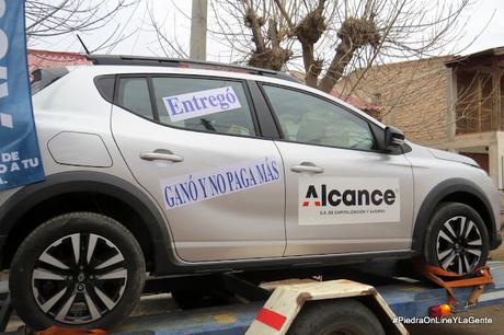 ALCANCE Cumple con los clientes.