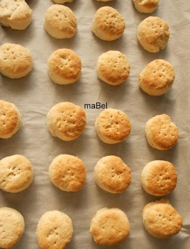 Bizcochitos salados muy simples (sin huevo)