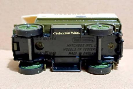 Walker Electric Van de Harrods de Matchbox Yesteryear