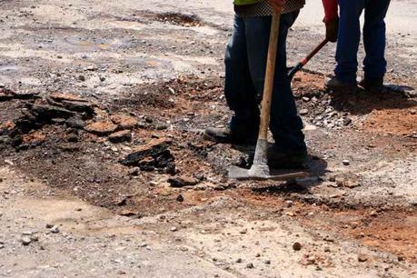 Reanudan programa emergente de bacheo en vialidades de Villa de Pozo Reanudan programa emergente de bacheo en vialidades de Villa de Pozo