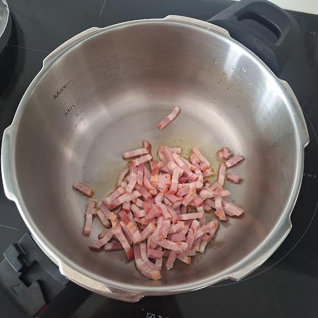 Habas a la catalana Habas a la catalana