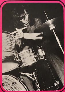 Syrius - Az ördög álarcosbálja (Devil's Masquerade) (1972) Syrius - Az ördög álarcosbálja (Devil's Masquerade) (1972)