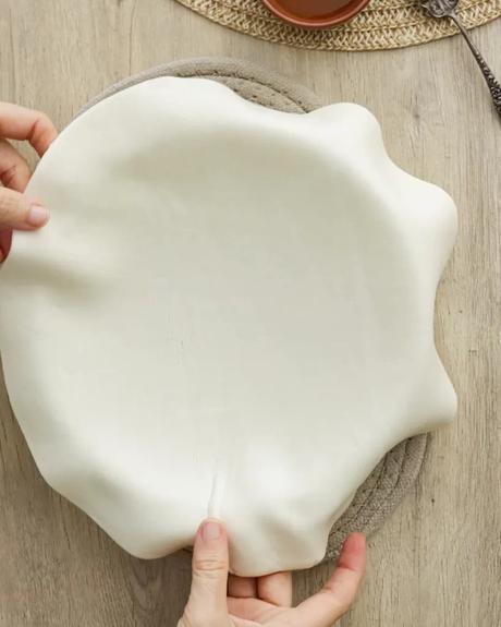 Tarta de Queso Azul y Pera colocar masa sobre molde