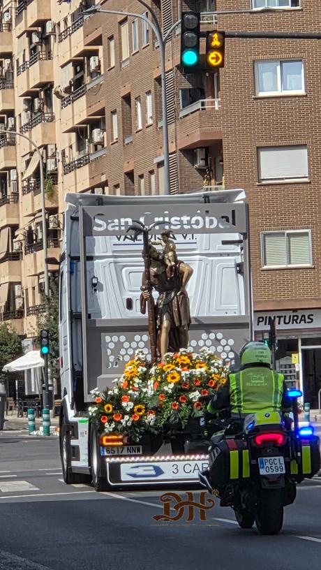 ~ Festividad,  San Cristóbal. 🚛