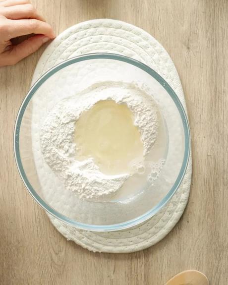 Salchichas Envueltas bowl con ingredientes de la masa
