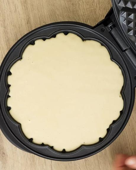 verter sobre la wafflera