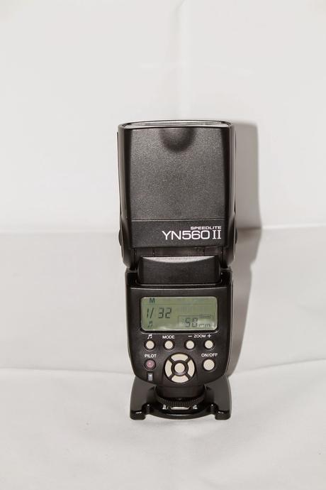 Review Flash Yongnuo YN-560 II