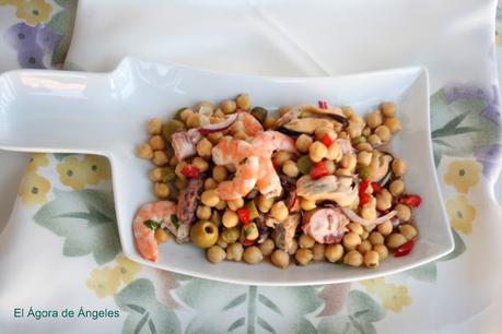 Salpicón de garbanzos y marisco El Ágora de Ángeles