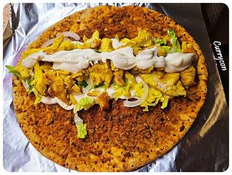Showarma - Kebab - Lahmacun con salsa