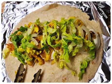 Showarma - Kebab - Lahmacun con salsa