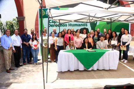 Villa de Pozos concluye programa de capacitación en derechos humanos para personal municipal