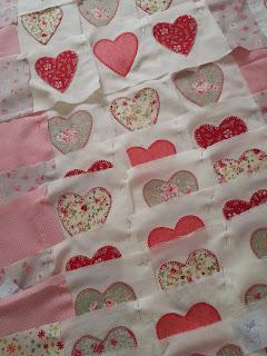 COLCHA CON CORAZONES 💗UNIENDO💗