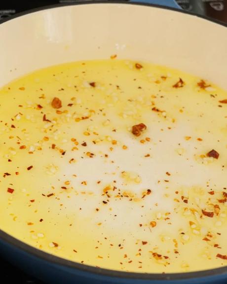 Penne all’arriabbata cocinar el ajo y peperoncino con aceite d eoliva