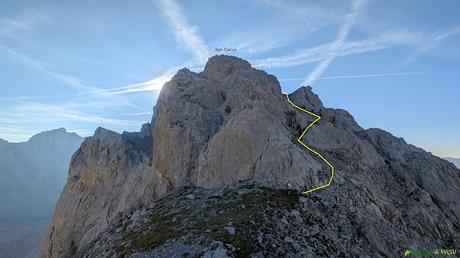 PICO SAN CARLOS y TORRE DEL HOYO OSCURO, desde El Cable (Cantabria) Subida al Pico San Carlos desde la Horcada Verde