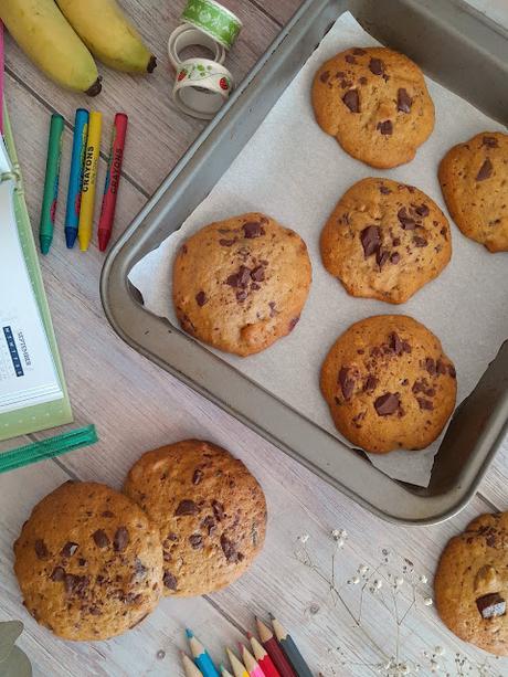 Galletas de plátano con nueces y chocolate