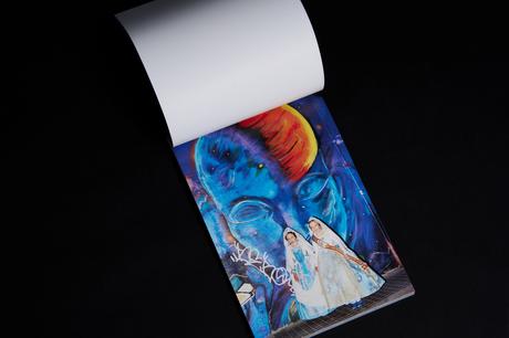 Falleras, graffitis y papel: cuando el folklore se imprime