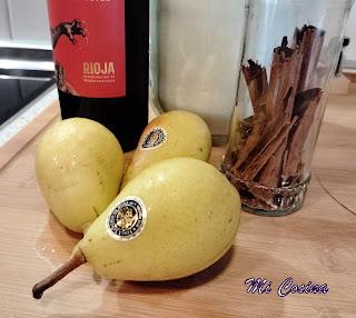 PERAS CON SALSA DE OBISPO (PERAS AL VINO TINTO)