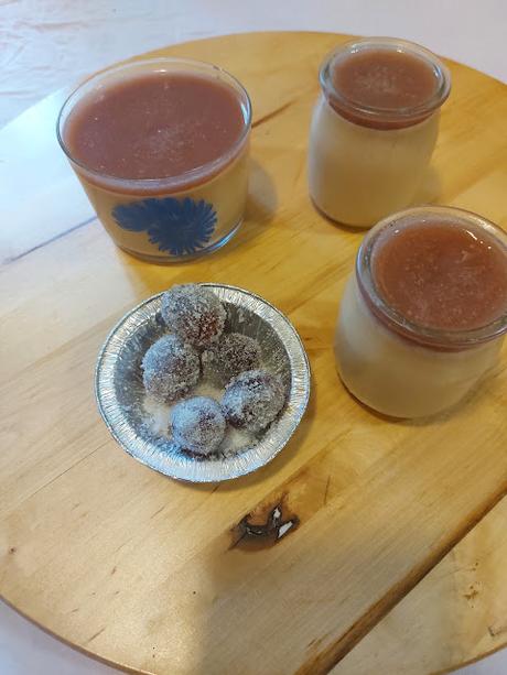 PANNA COTTA DE TURRÓN CON GEL DE UVAS