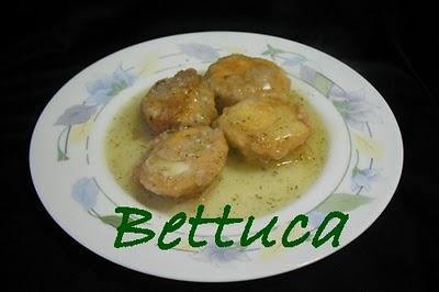 HUEVOS COCIDOS EN SALSA VERDE