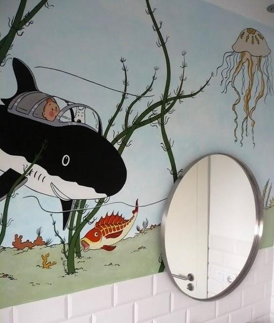 Pintar un mural de Tintín en el baño de los niños