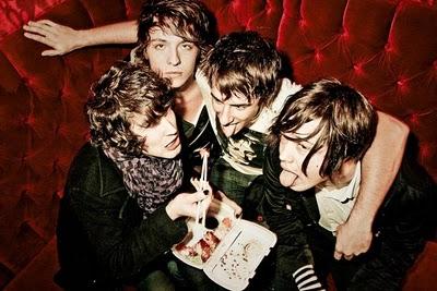 FAKE SHARK-REAL ZOMBIE: El Gran Salto