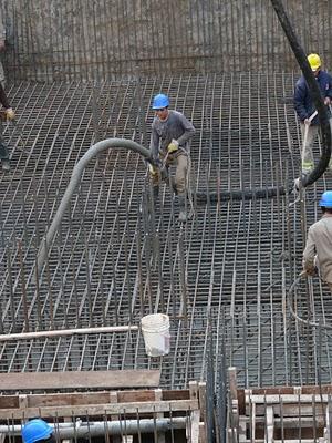 La Ceremonia de la Platea y la Grúa en la Torre Town House Soho II