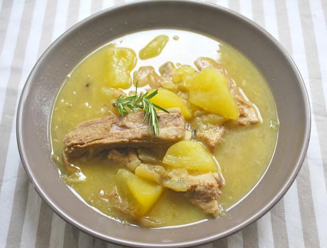 GUISADO DE COSTILLAS