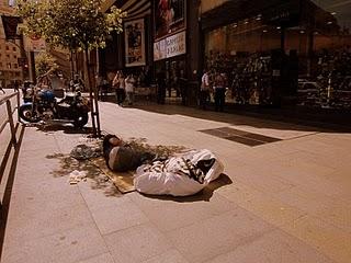 El mendigo que molestaba