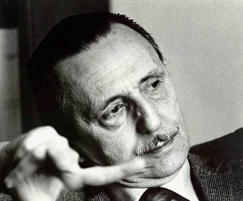 In Memoriam: 10 años sin Antonio Buero Vallejo.