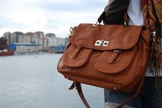 El dilema del bolso El dilema del bolso