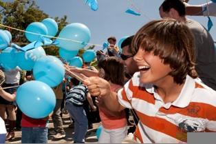 El IVI celebra su 20 aniversario con una suelta de globos‏