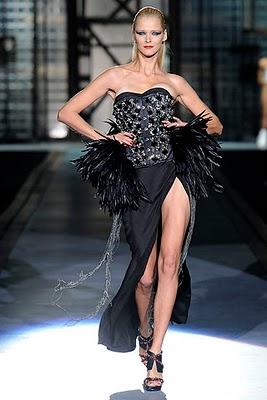 MILAN FW 2010: Dsquared2 Woman