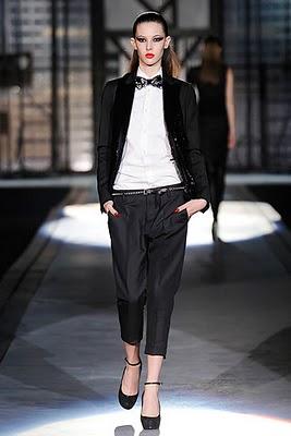 MILAN FW 2010: Dsquared2 Woman