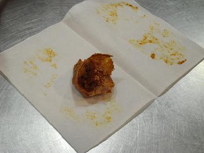 Bacalao a la miel con cebolla confitada