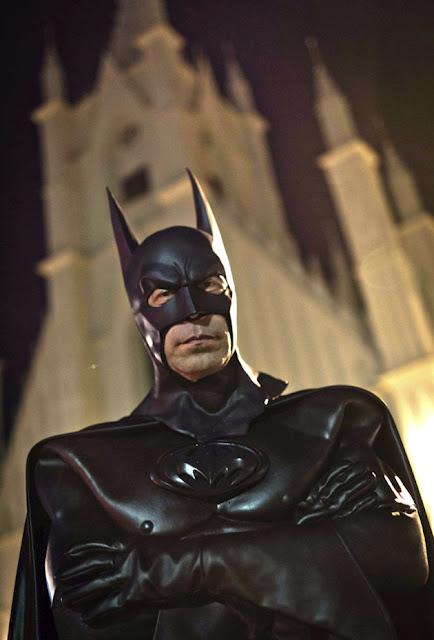 Un Batman de verdad por las calles de Brasil