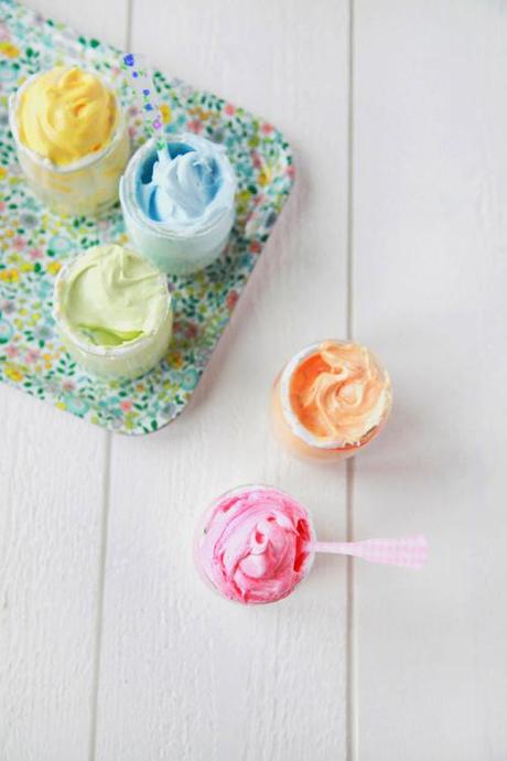 7006400430_6991573c60_b Playing with food