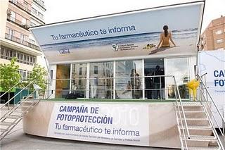Los farmacéuticos recuerdan a la población la importancia de protegerse bien frente a las radiaciones solares
