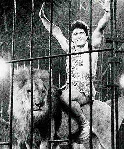 MUERE ÁNGEL CRISTO ESTA MADRUGADA