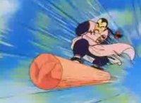 Imagen que muestra a Tao Pai Pai sobre un tronco, ambos en el aire y viajando aparentemente a gran velocidad.