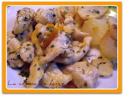 TIRAS DE POLLO CON SALSA DE NARANJA