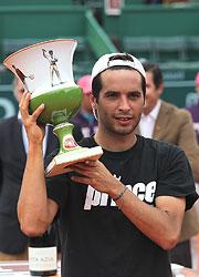 CONTRA VIENTO Y MAREA