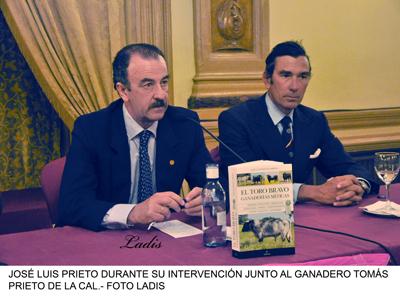 CÓRDOBA: EL LIBRO “EL TORO BRAVO: GANADERÍAS MÍTICAS”, DE JOSÉ LUIS PRIETO, PRESENTADO EN EL CIRCULO DE LA AMISTAD