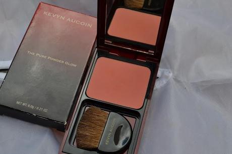 Dolline The Pure Powder Glow by Kevyn Aucoin