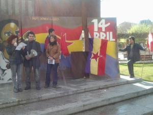 IU y la ARMH leyendo el manifiesto por la República